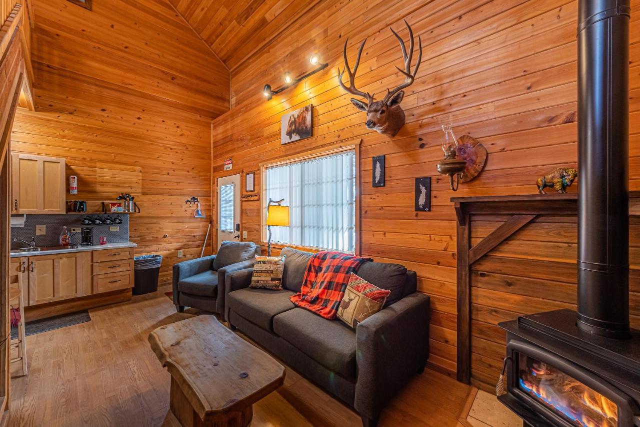 Cabin #4 The Wolves Den - Pet Friendly- Sleeps 6 - Playground & Game Room Payson Εξωτερικό φωτογραφία